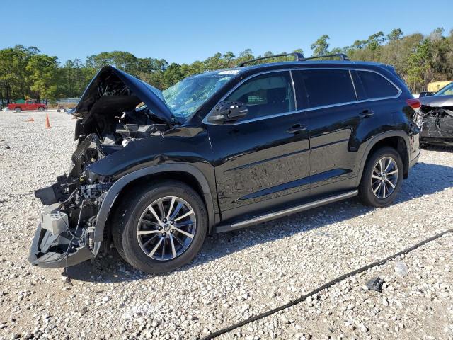TOYOTA HIGHLANDER 2019 with VIN 5TDJZRFH0KS618463 - Photo from auction
