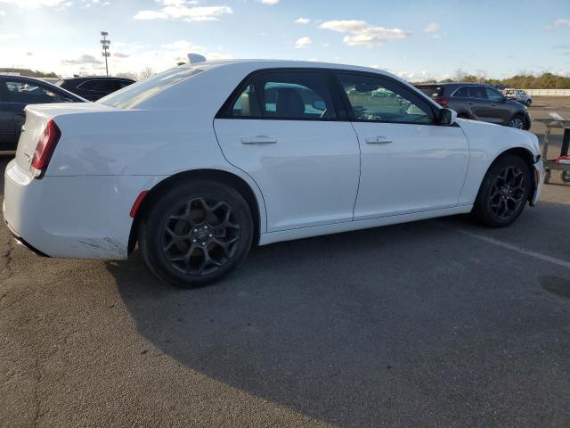 Photo 3 from auction – 2019 CHRYSLER 300 S with VIN 2C3CCAGG9KH634424