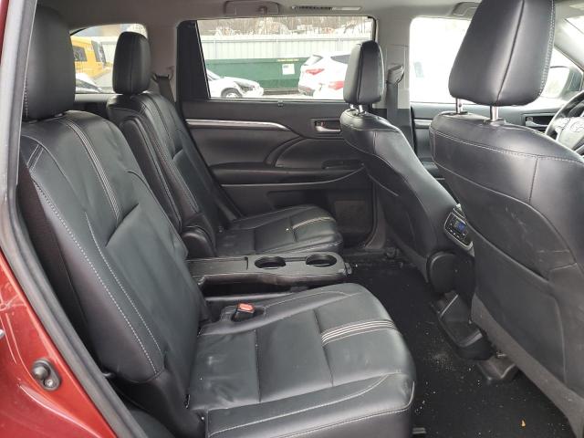 Photo 11 from auction – 2018 TOYOTA HIGHLANDER with VIN 5TDJZRFH1JS816922
