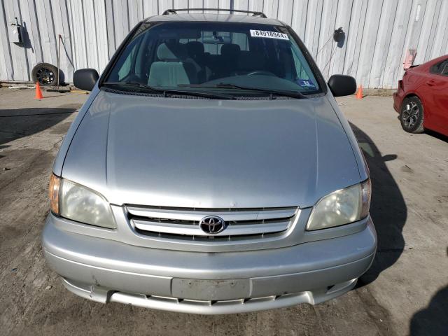 Photo 5 from auction – 2003 TOYOTA SIENNA LE with VIN 4T3ZF13C33U555090