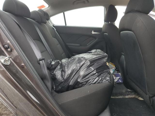 Photo 10 from auction – 2018 KIA FORTE LX with VIN 3KPFK4A75JE166594