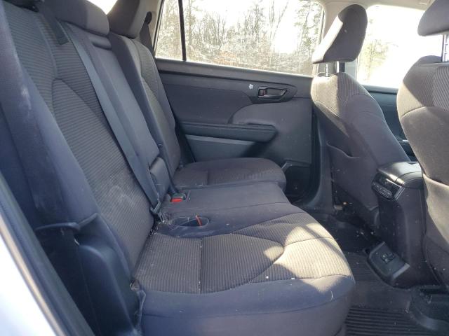 Photo 11 from auction – 2022 TOYOTA HIGHLANDER with VIN 5TDBZRBH2NS590146