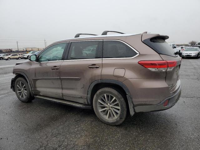 Photo 2 from auction – 2018 TOYOTA HIGHLANDER with VIN 5TDJZRFH6JS872998