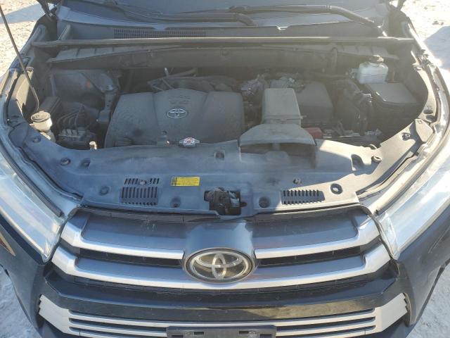 Photo 12 from auction – 2019 TOYOTA HIGHLANDER with VIN 5TDZZRFH7KS336193