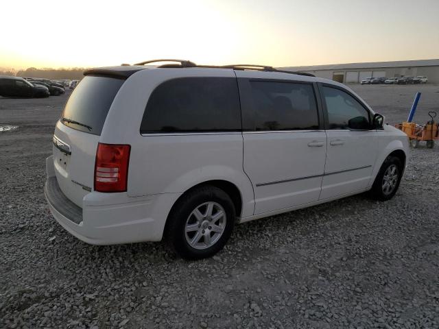 Photo 3 from auction – 2010 CHRYSLER TOWN & COU with VIN 2A4RR5DX4AR405927