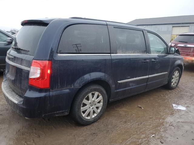 Photo 3 from auction – 2012 CHRYSLER TOWN & COU with VIN 2C4RC1BG6CR221143