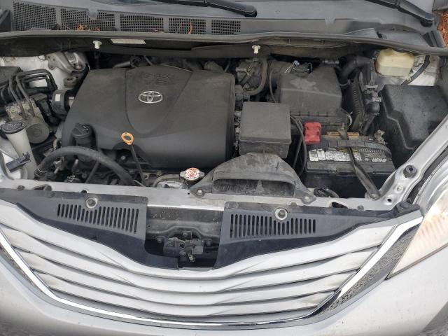 Photo 12 from auction – 2017 TOYOTA SIENNA LE with VIN 5TDKZ3DC4HS862800