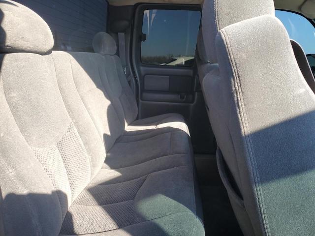 Photo 10 from auction – 2004 CHEVROLET SILVERADO with VIN 2GCEK19T141116773
