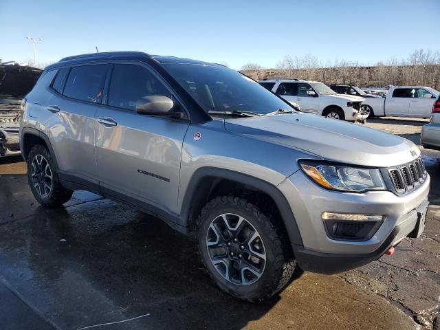 Photo 4 from auction – 2019 JEEP COMPASS TR with VIN 3C4NJDDB7KT732976
