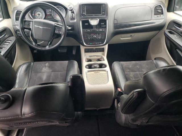 Photo 8 from auction – 2016 CHRYSLER TOWN & COU with VIN 2C4RC1JG3GR104871