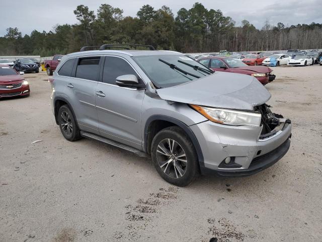 Photo 4 from auction – 2016 TOYOTA HIGHLANDER with VIN 5TDJKRFH4GS307257