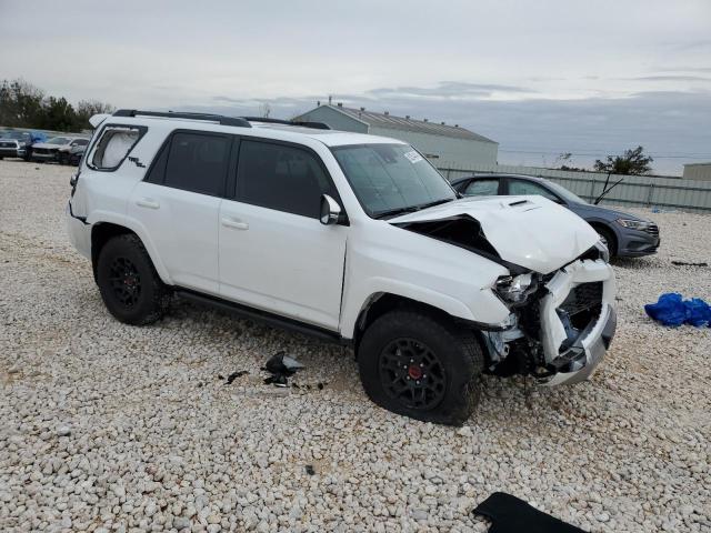 Photo 4 from auction – 2024 TOYOTA 4RUNNER TR with VIN JTERU5JRXR6296169