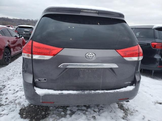 Photo 6 from auction – 2011 TOYOTA SIENNA XLE with VIN 5TDYK3DC5BS022322