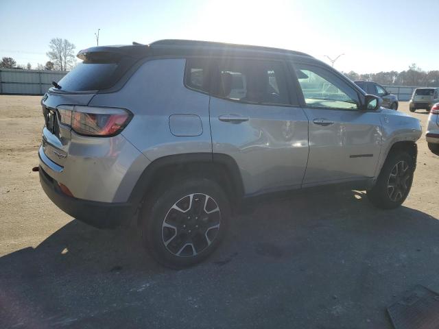 Photo 3 from auction – 2020 JEEP COMPASS TR with VIN 3C4NJDDB4LT195498