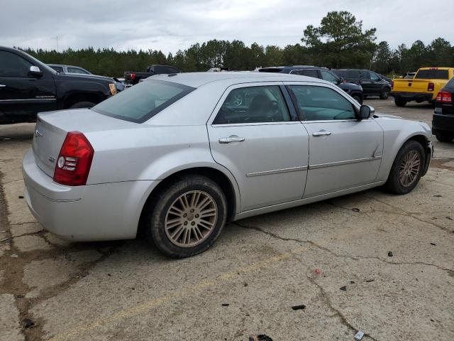 Photo 3 from auction – 2010 CHRYSLER 300 TOURIN with VIN 2C3CA5CVXAH249969