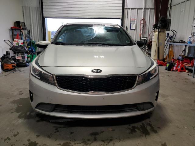 Photo 5 from auction – 2017 KIA FORTE LX with VIN 3KPFK4A75HE101321