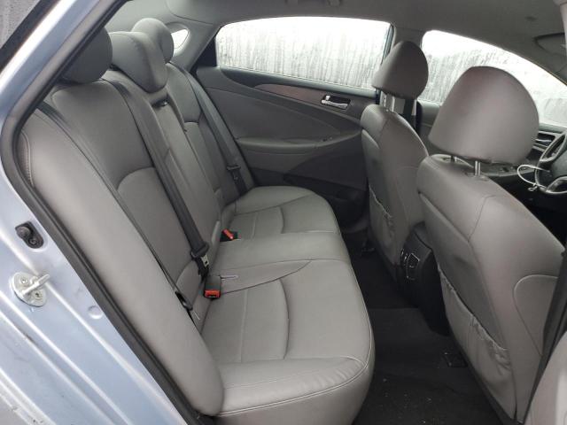 Photo 10 from auction – 2012 HYUNDAI SONATA HYB with VIN KMHEC4A45CA030854