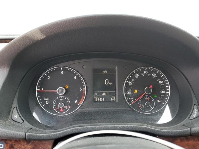 Photo 9 from auction – 2012 VOLKSWAGEN PASSAT SEL with VIN 1VWCN7A35CC109277