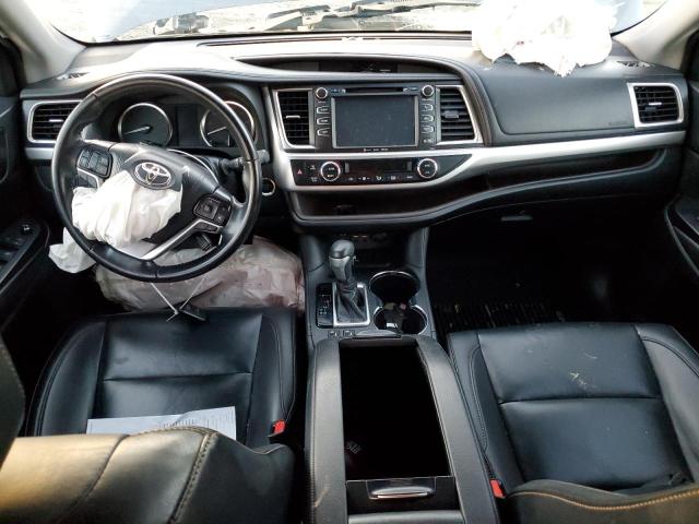 Photo 8 from auction – 2019 TOYOTA HIGHLANDER with VIN 5TDKZRFH6KS551999