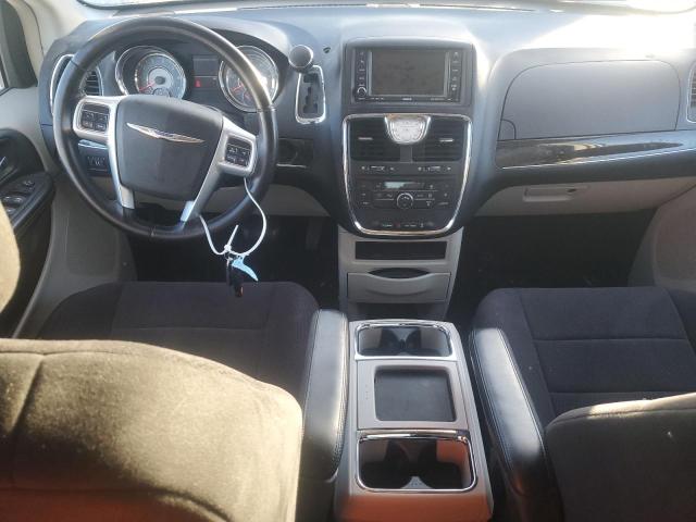 Photo 8 from auction – 2011 CHRYSLER TOWN & COU with VIN 2A4RR5DG5BR727526