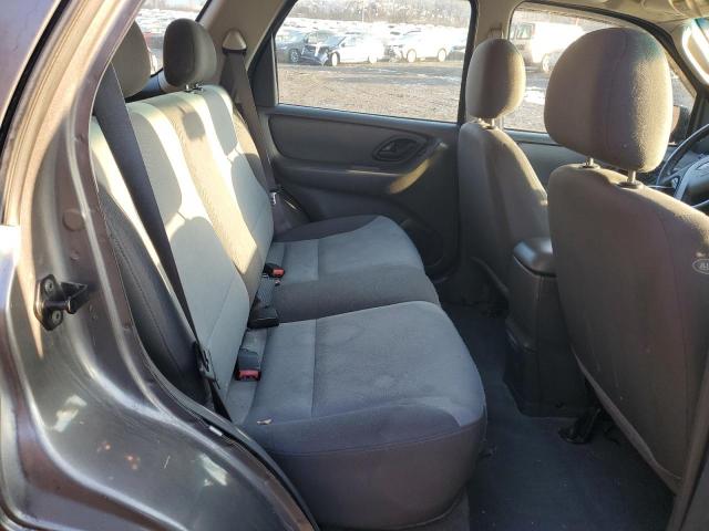 Photo 11 from auction – 2004 FORD ESCAPE XLS with VIN 1FMCU92134KB88319