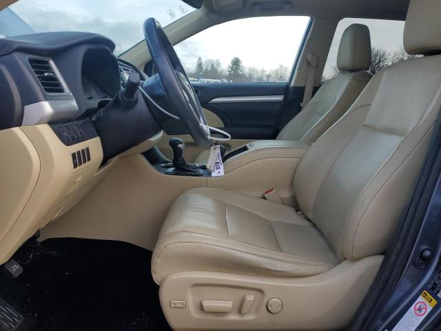 Photo 7 from auction – 2017 TOYOTA HIGHLANDER with VIN 5TDJZRFH9HS522646
