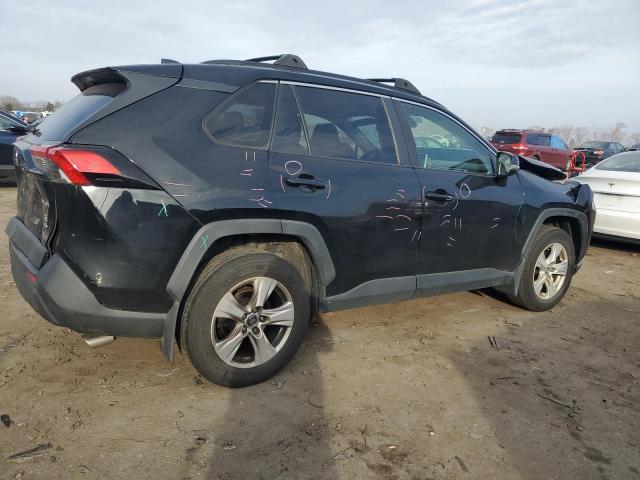 Photo 3 from auction – 2019 TOYOTA RAV4 XLE with VIN JTMP1RFV0KJ006378
