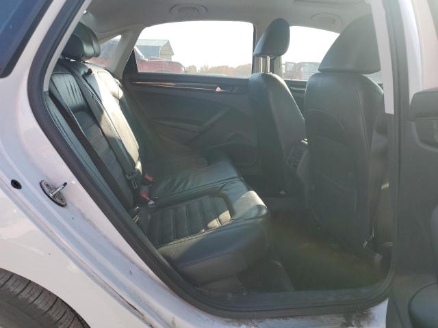 Photo 10 from auction – 2015 VOLKSWAGEN PASSAT SEL with VIN 1VWCV7A39FC035320