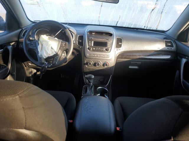 Photo 8 from auction – 2015 KIA SORENTO LX with VIN 5XYKT3A68FG631201