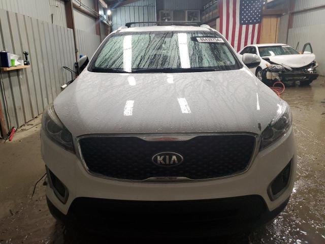 Photo 5 from auction – 2017 KIA SORENTO LX with VIN 5XYPGDA32HG261775