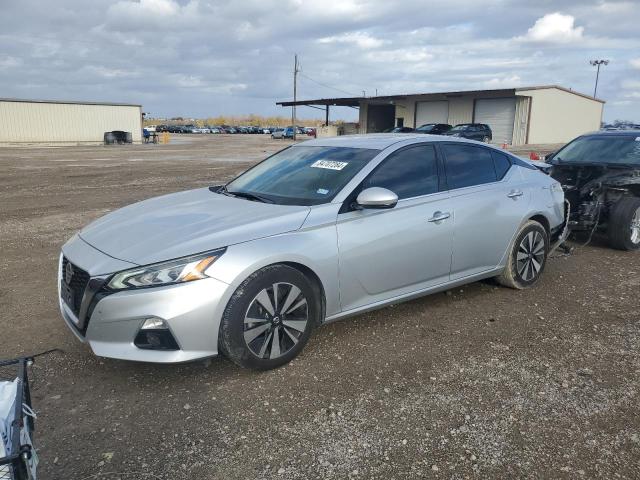 NISSAN ALTIMA SV 2019 with VIN 1N4BL4DV1KC108311 - Photo from auction