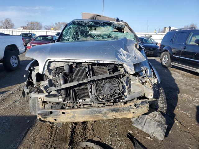 Photo 5 from auction – 2005 TOYOTA SEQUOIA SR with VIN 5TDZT34A75S257468