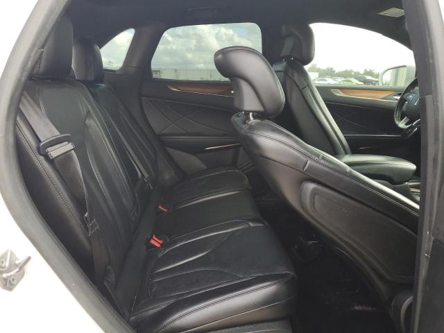 Photo 11 from auction – 2018 LINCOLN MKC RESERV with VIN 5LMCJ3C95JUL28961