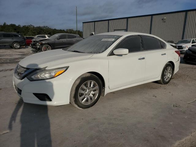 NISSAN ALTIMA 2.5 2018 with VIN 1N4AL3AP3JC289888 - Photo from auction
