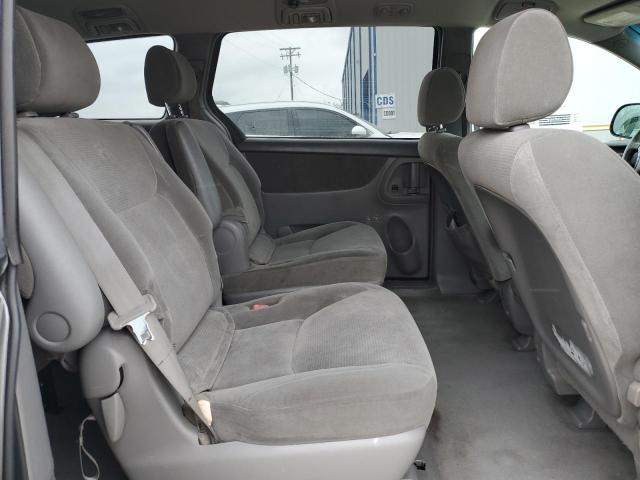 Photo 11 from auction – 2004 TOYOTA SIENNA CE with VIN 5TDZA23C74S195586