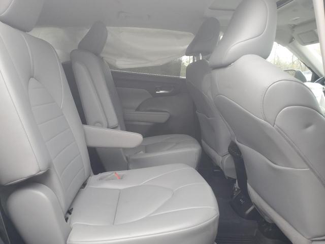 Photo 11 from auction – 2021 TOYOTA HIGHLANDER with VIN 5TDGBRCHXMS063043