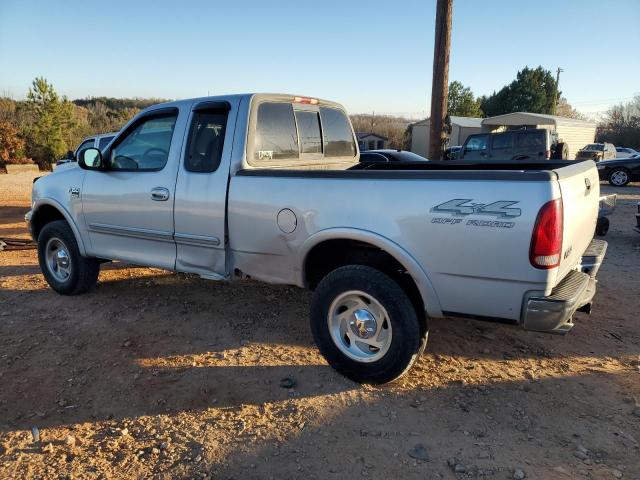 Photo 2 from auction – 2000 FORD F150 with VIN 1FTRX18L6YNB54119