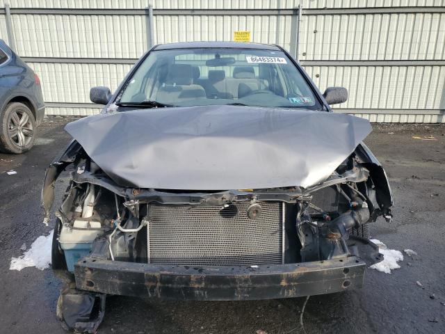 Photo 5 from auction – 2005 TOYOTA COROLLA CE with VIN 2T1BR32E75C496498