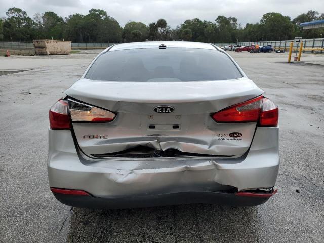 Photo 6 from auction – 2015 KIA FORTE LX with VIN KNAFX4A69F5256887