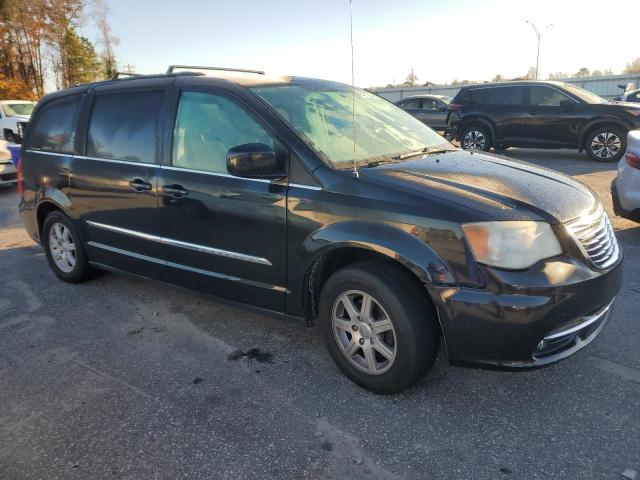 Photo 4 from auction – 2011 CHRYSLER TOWN & COU with VIN 2A4RR5DG5BR719720