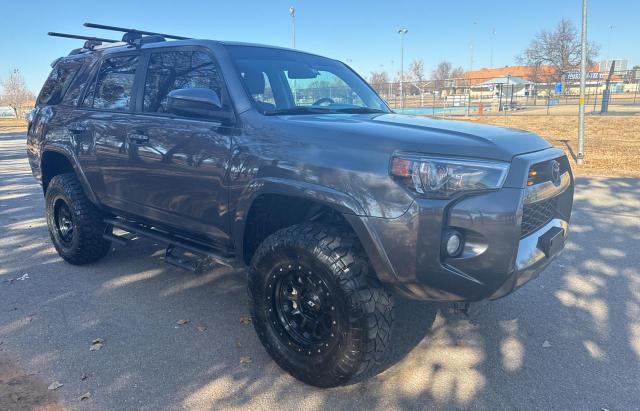 TOYOTA 4RUNNER SR 2019 with VIN JTEBU5JR2K5657780 - Photo from auction