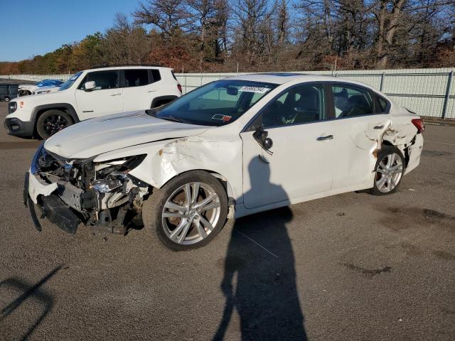 NISSAN ALTIMA 2016 z numerem VIN 1N4BL3AP8GC123993 - Zdjęcie z aukcji