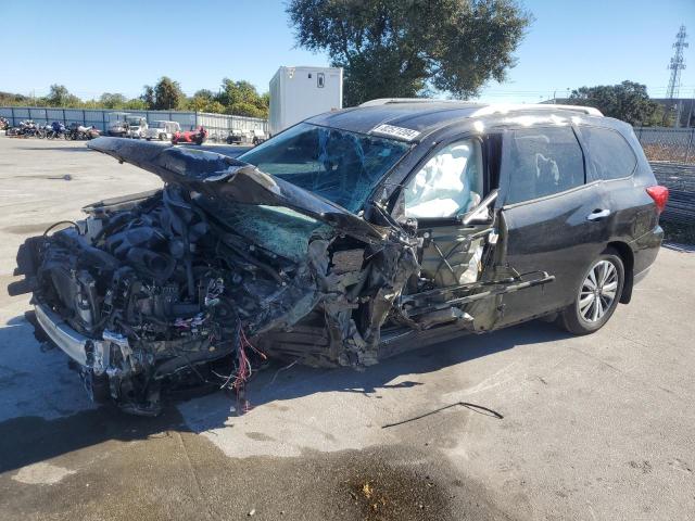 NISSAN PATHFINDER 2017 with VIN 5N1DR2MN4HC618114 - Photo from auction