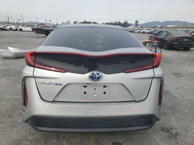 Photo 6 from auction – 2017 TOYOTA PRIUS PRIM with VIN JTDKARFP7H3010288