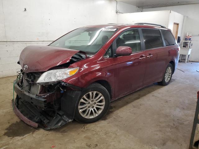 TOYOTA SIENNA XLE 2015 with VIN 5TDYK3DC1FS533032 - Photo from auction