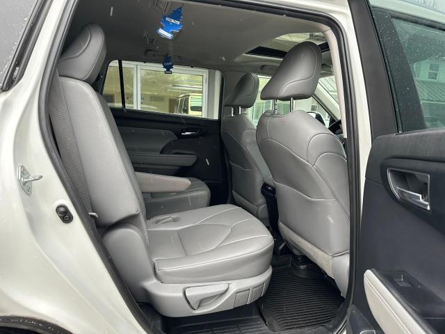 Photo 6 from auction – 2021 TOYOTA HIGHLANDER with VIN 5TDGZRBH7MS531422