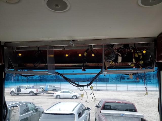 Photo 9 from auction – 2006 FREIGHTLINER CHASSIS X with VIN 4UZACHCY86CW75741