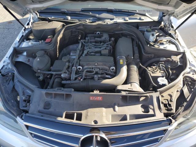 Photo 11 from auction – 2014 MERCEDES-BENZ C 250 with VIN WDDGF4HB7EA962197