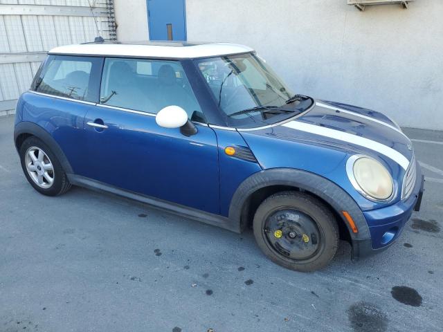 Photo 4 from auction – 2008 MINI COOPER with VIN WMWMF33548TT61750