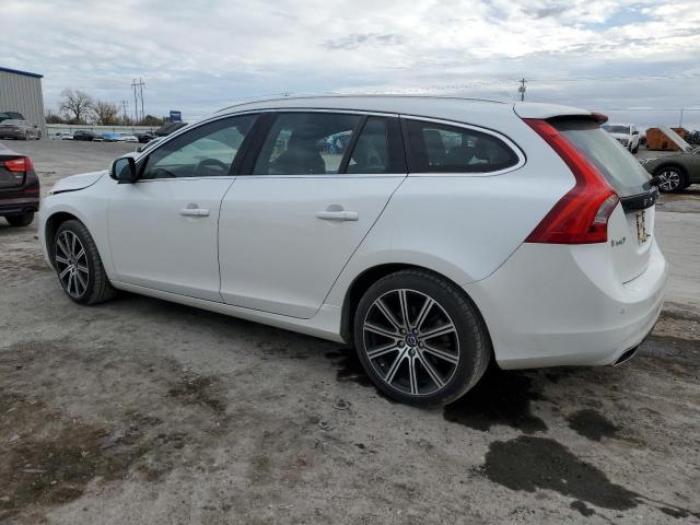 Photo 2 from auction – 2015 VOLVO V60 PREMIE with VIN YV140MEK2F1233829